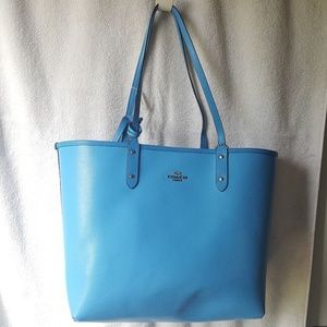 Coach Bags - Coach Large Reversible Tote Coach Bags - Coach Large Reversible Tote